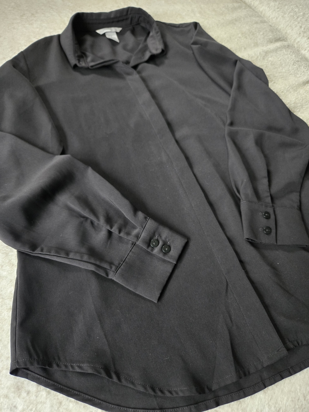 H&M Button-Up Blouse - Picture 2 of 8